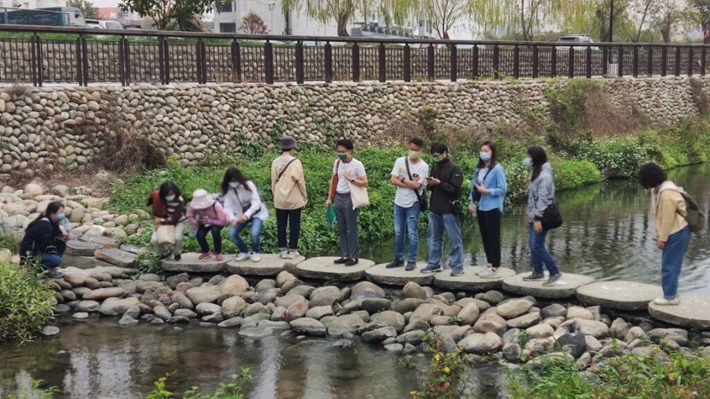 1.在雲林溪上游新完成-斗六礫間淨水場的踏石步道導覽與走讀。