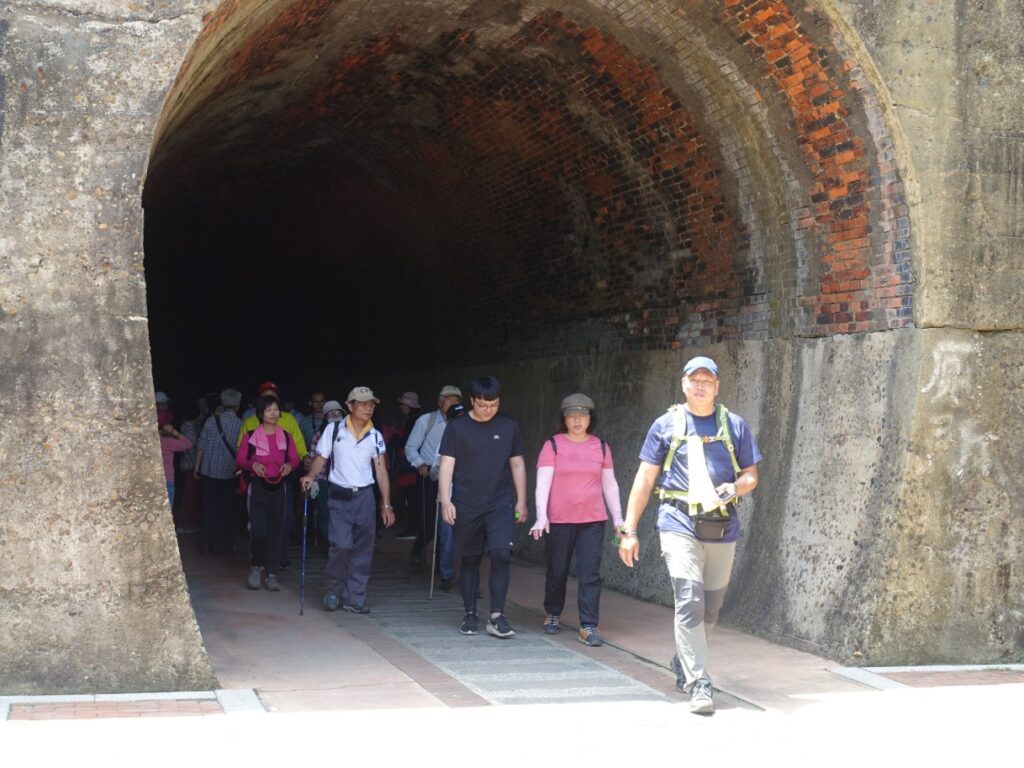 歷史建築海線鐵路舊隧道02